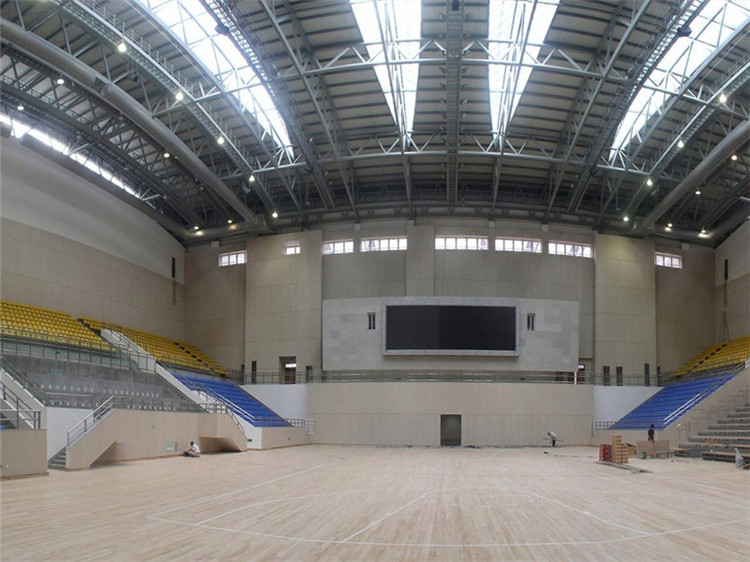 讷河体育委员会运动场