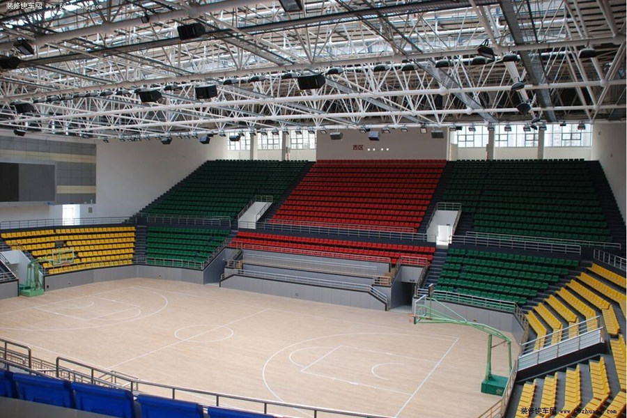 讷河羽毛球场网架工程